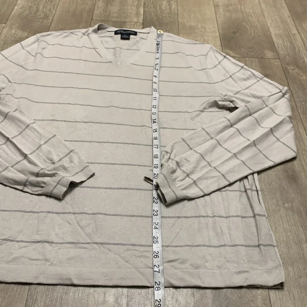 Banana‎ Republic Cashmere Silk Blend V-Neck Stripe Lightweight Pullover Sweater